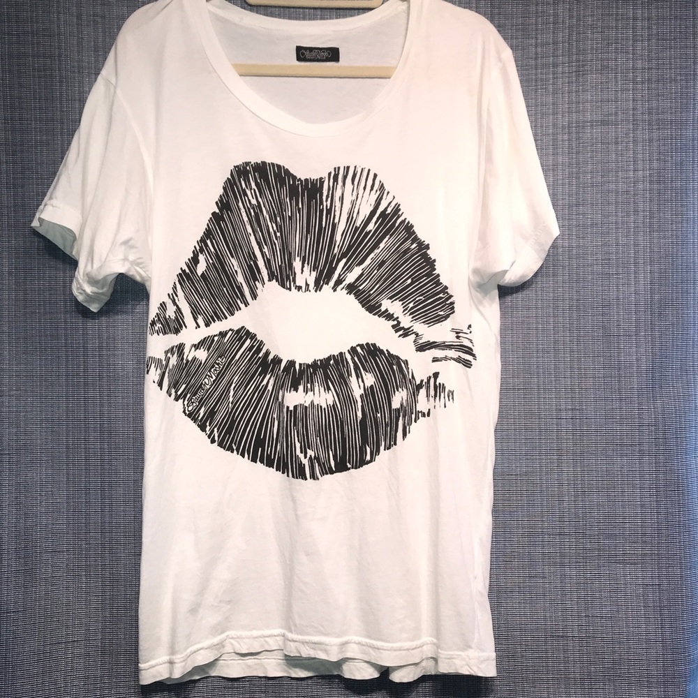 Cute Lips T-shirt